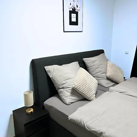 Mola Apartments-moderne Im Herdecker Zentrum Fuer 3 Personen-mit Balkon-grill-gratis Parkplatz-wlan Apartment Herdecke