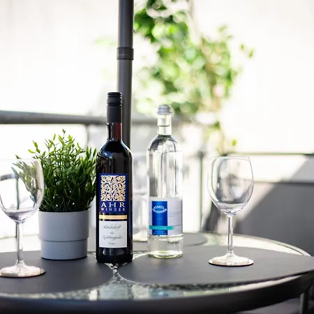 Apartamento Mola Apartments-moderne Im Herdecker Zentrum Für 3 Personen-mit Balkon-grill-gratis Parkplatz-wlan Herdecke