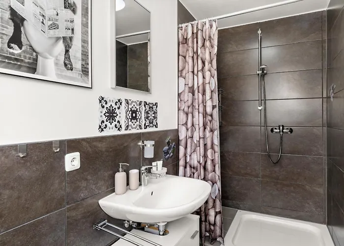 Mola Apartments-moderne Im Herdecker Zentrum Fuer 3 Personen-mit Balkon-grill-gratis Parkplatz-wlan